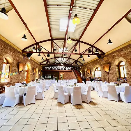 Otel Hoepfner Burghof
