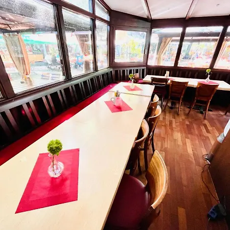 Hoepfner Burghof Otel